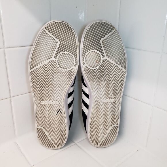 Adidas Seeley Men's Size 7.5 Black/White - Picture 6 of 8